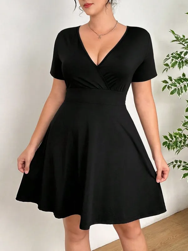 Ekeshwara_Plus_Size_Black_Short_Sleeve_V-Neck_Skater_Dress|_Model_Height_5.8inch_,_Fabric_All_Way_Stretchable
