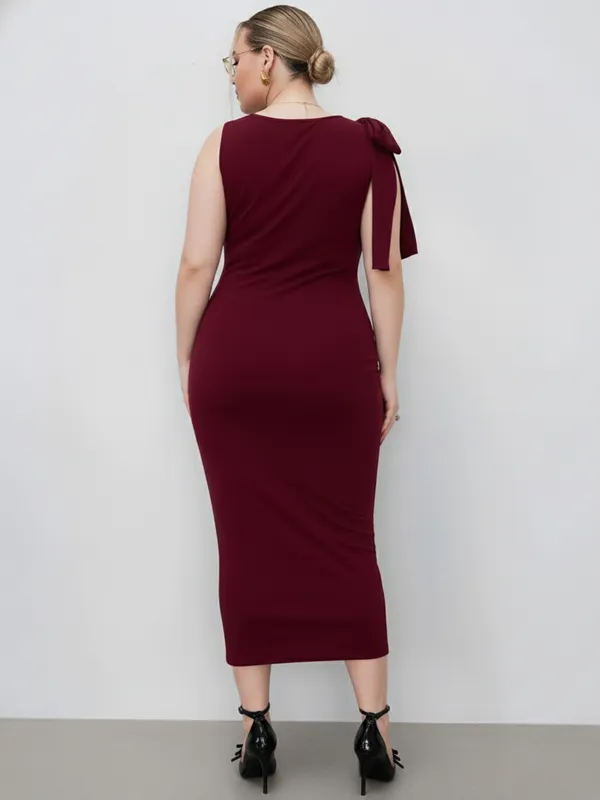 Ekeshwara_Plus_Size_Elegant_Maroon_Bodycon_Midi_Dress_with_Bow_Shoulder|_Model_Height_5.8inch_,_Fabric_All_Way_Stretchable