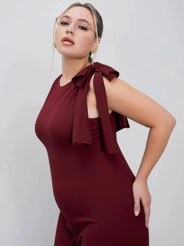 Ekeshwara_Plus_Size_Elegant_Maroon_Bodycon_Midi_Dress_with_Bow_Shoulder|_Model_Height_5.8inch_,_Fabric_All_Way_Stretchable