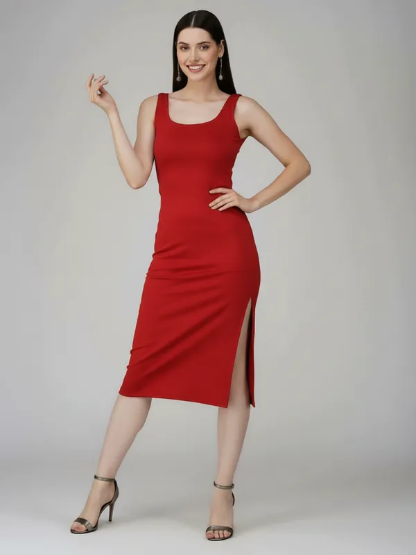 Ekeshwara_Red_Sleeveless_Bodycon_Midi_Dress_with_Strappy_Open_Back|_Model_Height_5.8inch_,_Fabric_All_Way_Stretchable