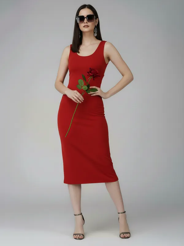 Ekeshwara_Red_Sleeveless_Bodycon_Midi_Dress_with_Strappy_Open_Back|_Model_Height_5.8inch_,_Fabric_All_Way_Stretchable