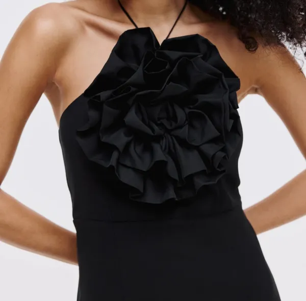Ekeshwara_Rosette_Halter_Mini_Dress_–_Midnight_Black|_Model_Height_5.8inch_,_Fabric_All_Way_Stretchable