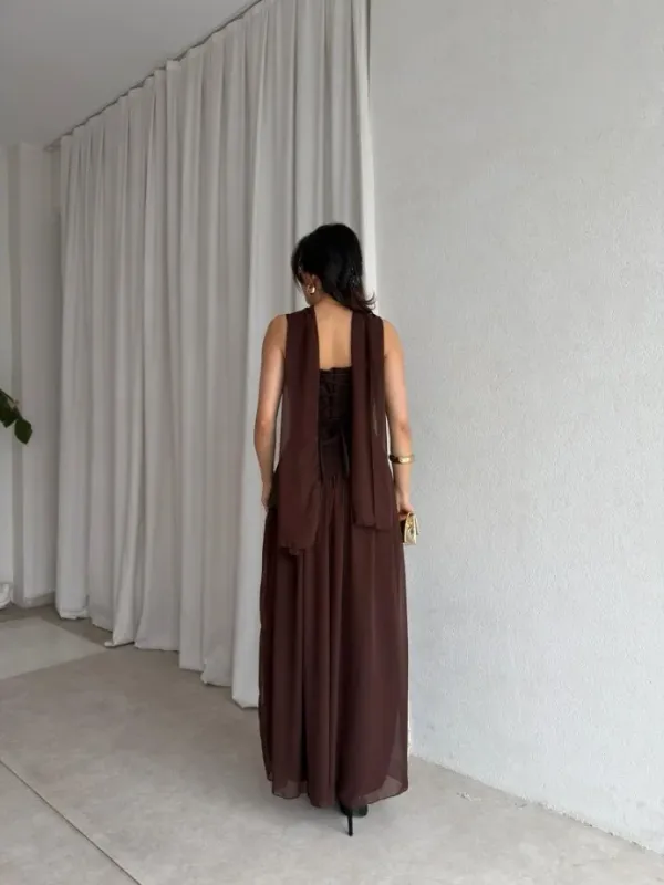 Ekeshwara_Sculpted_Corset_Maxi_Dress_with_Matching_Scarf_–_Rich_Espresso_Cacao|_Model_Height_5.8inch_,_Fabric_All_Way_Stretchable