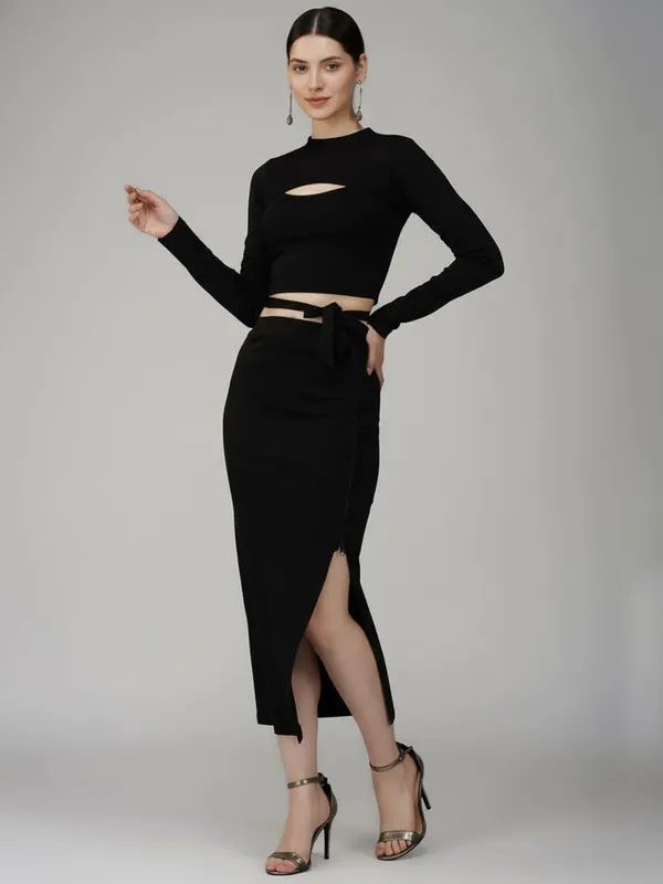 Ekeshwara_Women's_Black_Cut-Out_Detail_High_Waist_Slit_Midi_Dress|_Model_Height_5.8inch_,_Fabric_All_Way_Stretchable