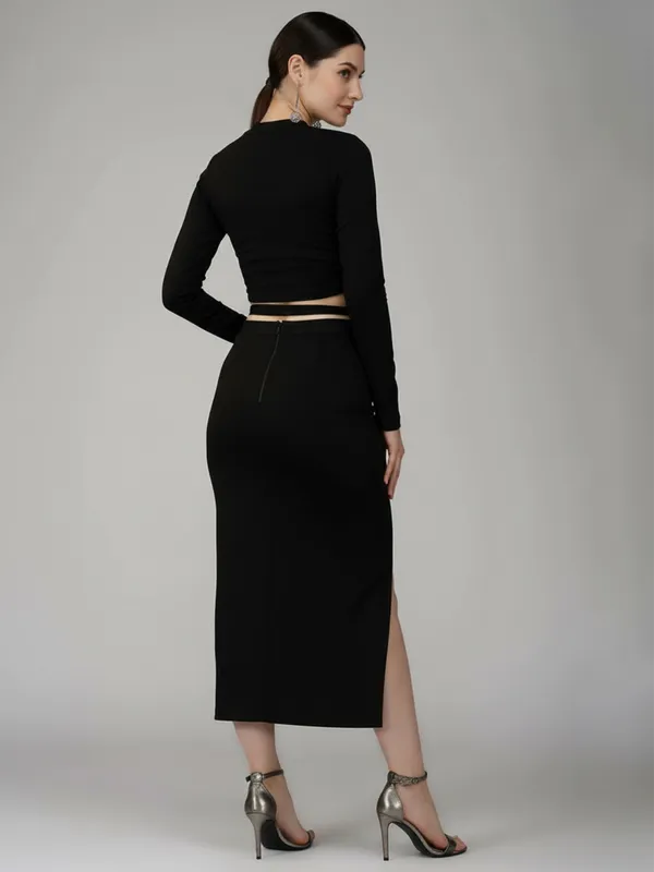 Ekeshwara_Women's_Black_Cut-Out_Detail_High_Waist_Slit_Midi_Dress|_Model_Height_5.8inch_,_Fabric_All_Way_Stretchable