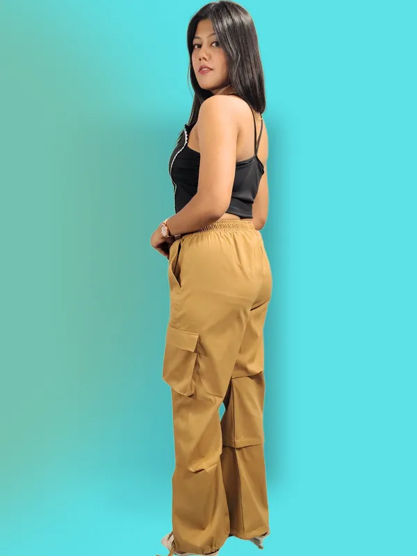 Ekeshwara_Women's_Black_Heart_Lace_Camisole_Top_&_Tan_Utility_Cargo_Pants_Set|_Model_Height_5.8inch_,_Fabric_All_Way_Stretchable