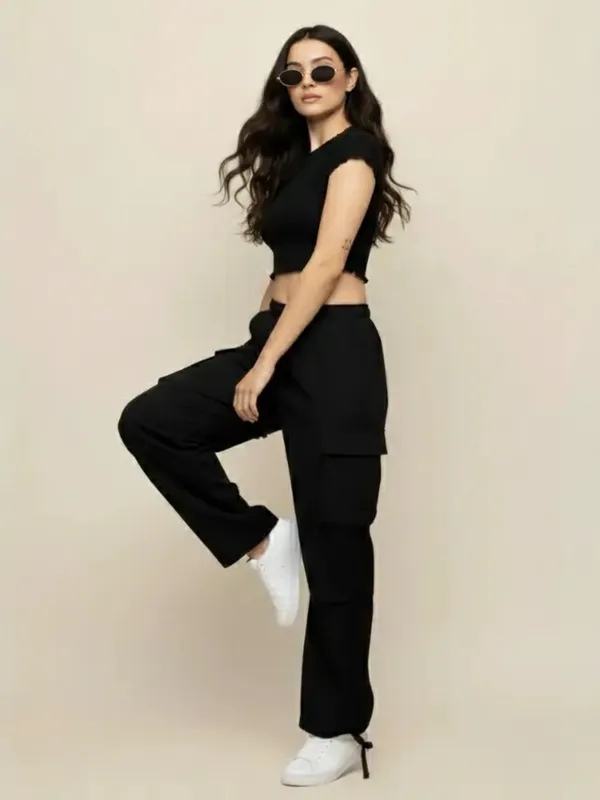 Ekeshwara_Women's_Black_Short_Sleeve_Ruched_Crop_Top_&_Black_Cargo_Joggers_Set|_Model_Height_5.8inch_,_Fabric_All_Way_Stretchable