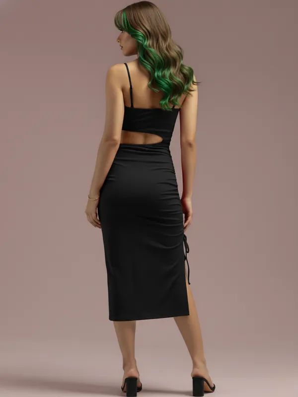 Ekeshwara_Women's_Cutout_Ruched_Bodycon_Crop_Top_??Black|_Model_Height_5.8inch_,_Fabric_All_Way_Stretchable