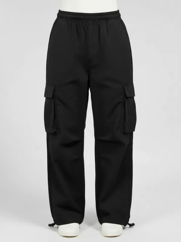 Ekeshwara_black_cargo_pants_for_women_&_girls|_Model_Height_5.8inch_,_Fabric_All_Way_Stretchable