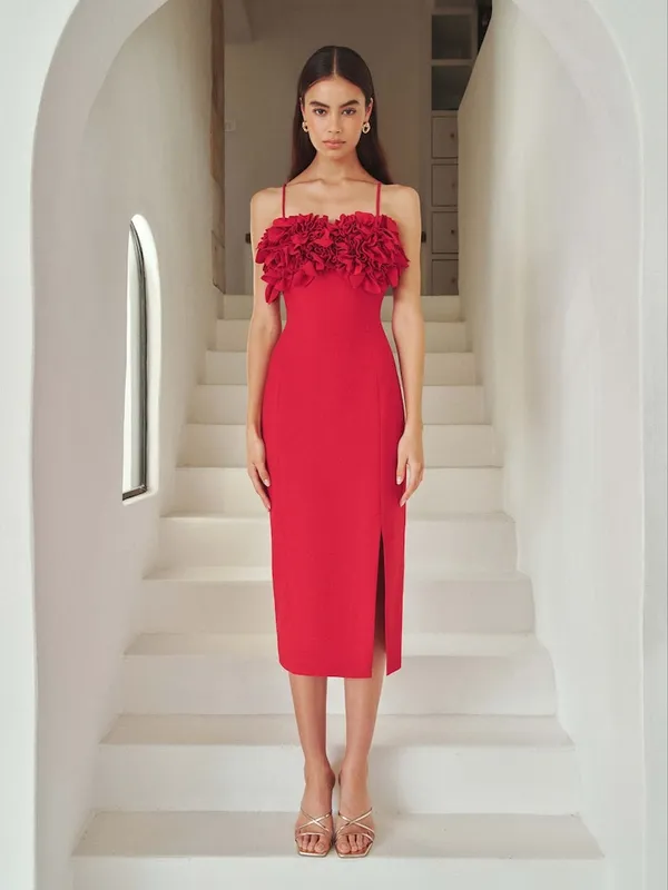 Ekeshwara_red_fabric_cut_design_bodycon_dress_for_women|_Model_Height_5.8inch_,_Fabric_All_Way_Stretchable