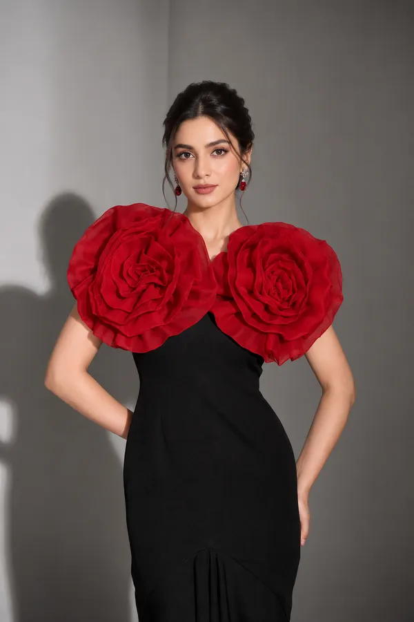 Title:_Ekeshwara_3D_Crimson_Rose_Statement_Black_Midi_Dress_Model_Height_5.8inch_,_Fabric_All_Way_Stretchable