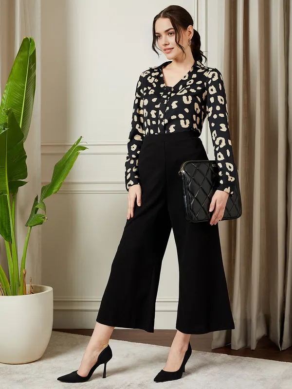 Women's_Black_High_Waist_Wide_Leg_Culottes|_Model_Height_5.8inch_,_Fabric_All_Way_Stretchable