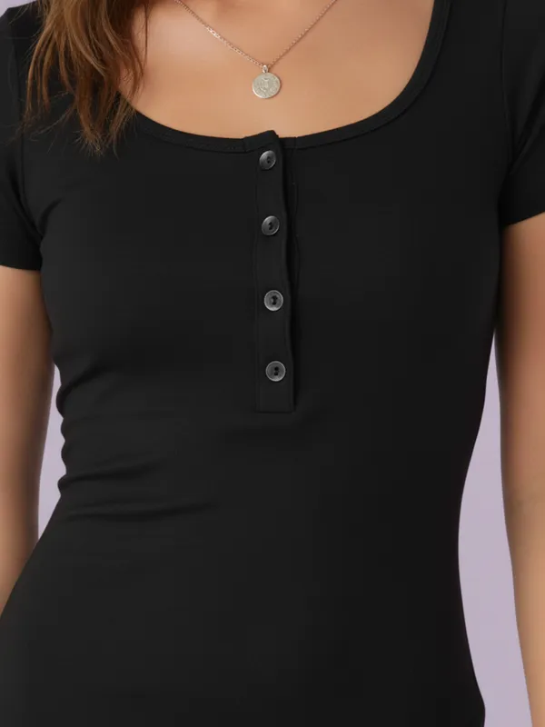 Women's_Black_Ribbed_Short_Sleeve_Mini_Dress_??Button_Front,_Casual_Fit|_Model_Height_5.8inch_,_Fabric_All_Way_Stretchable