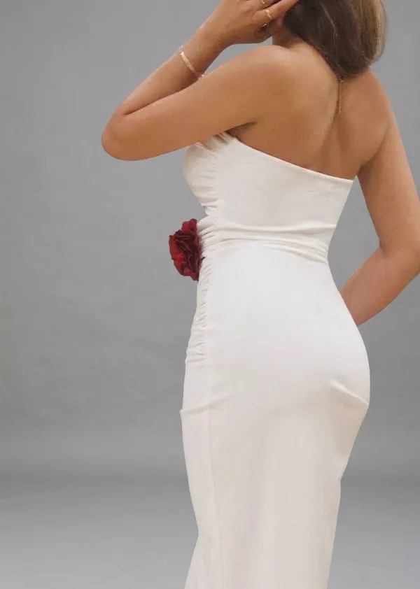 Ekeshwara_Scarlet_Rose_Ruched_Maxi_Dress