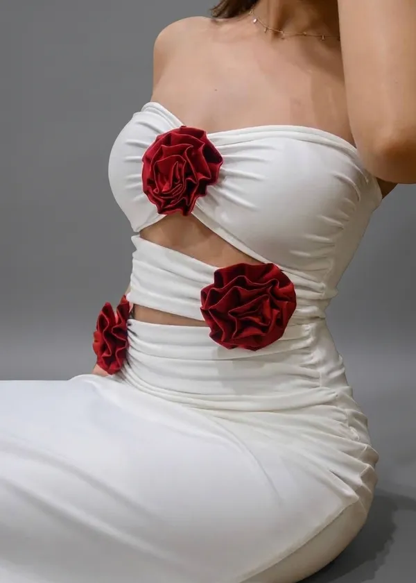 Ekeshwara_Scarlet_Rose_Ruched_Maxi_Dress