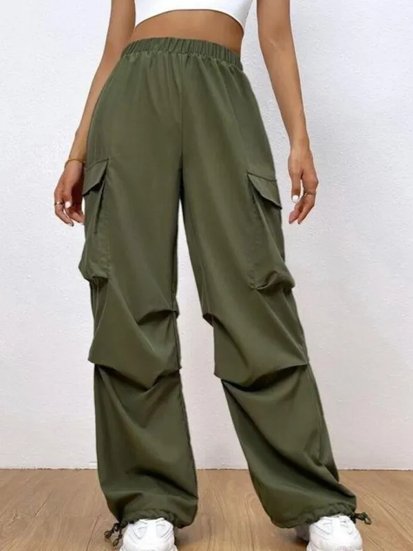 Olive_Lycra_Solid_Cargo_Pant_For_Women|_Model_Height_5.8inch_,_Fabric_All_Way_Stretchable