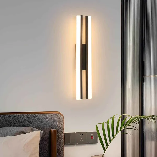 Sleek_Modern_Wall_Light_(Warm_White)_-_18_inch