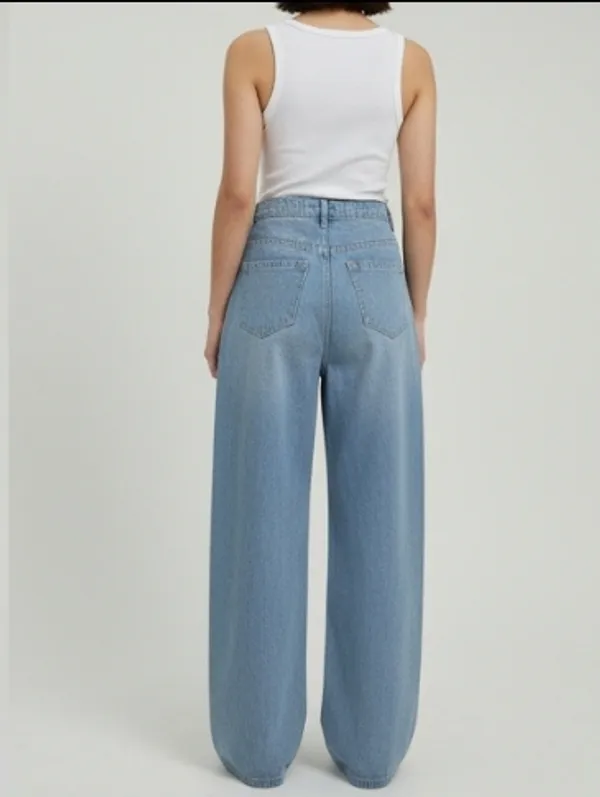 Light_Blue_Trendy_Denim_Jeans_For_Women