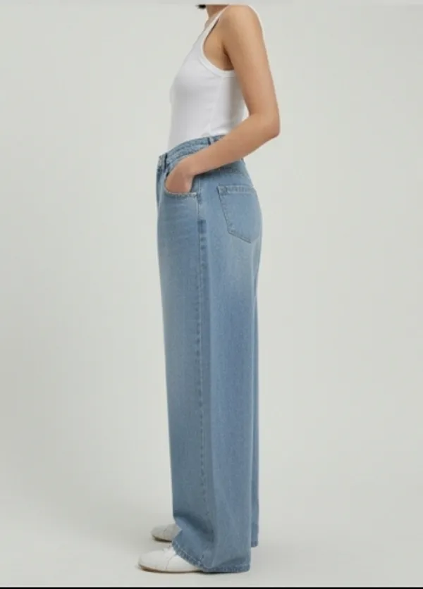 Light_Blue_Trendy_Denim_Jeans_For_Women