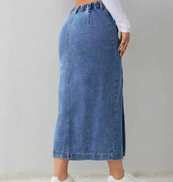 Blue_Skirts_In_An_Trendy_Format_For_Women