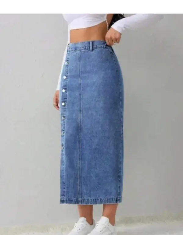 Blue_Skirts_In_An_Trendy_Format_For_Women