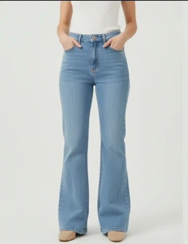 Light_Blue_Trendy_Denim_Jeans_For_Women