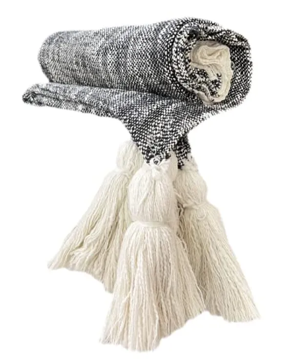 Black_Sofa_Throw,_Throws_For_Sofa_And_Couch,_Sofa_Throws_For_3_Seater