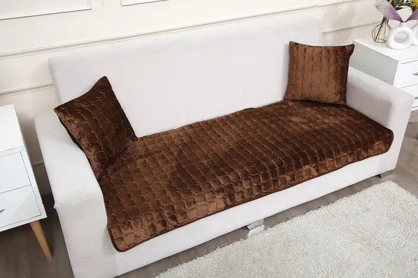Brown_Sofa_Cover_3_Seater_Velvet_Sofa_Cover_3Seater_Anti_Slip_Sofa_Protector_For_Living_Room_Washable_Quilted_Sofa_Cover_Pet_Friendly_Slipcover