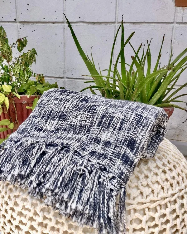 Grey_Throws_For_Sofa_And_Couch_3_Seater