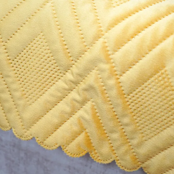 Yellow_Sofa_Cover_3_Seater_And_2_Seater_Velvet_Quilted_Anti-Slip_Sofa_Cover_Protector_Covers_Sofa_Slipcovers