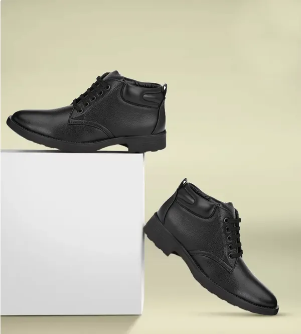 Black_Premium_Outdoor_Boots_For_Men