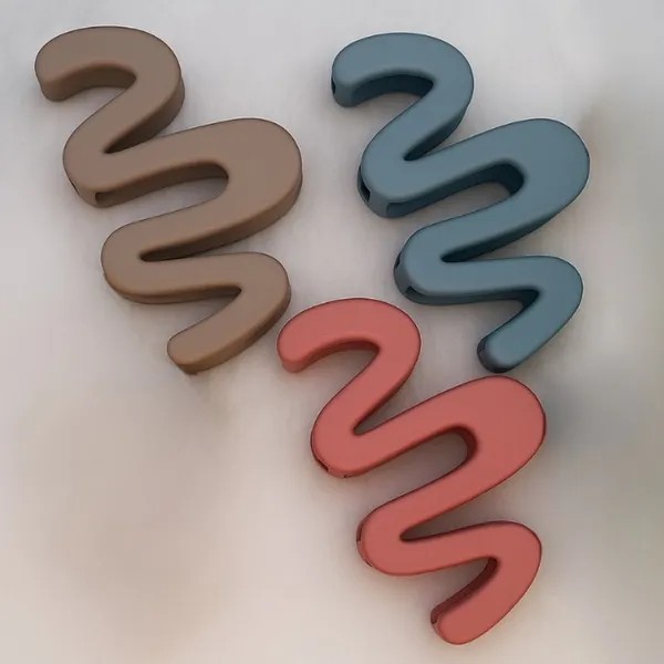 Pack_of_3_-_Multicolor_Wavy_Matte_Claw_Clip