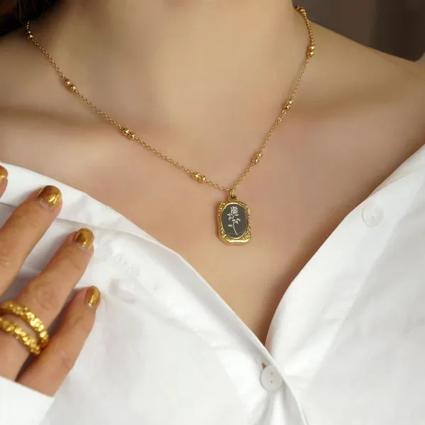 Gold_Magic_Mirror_Rose_Beads_Anti-Tarnish_Stainless_Steel_Chain_Necklace