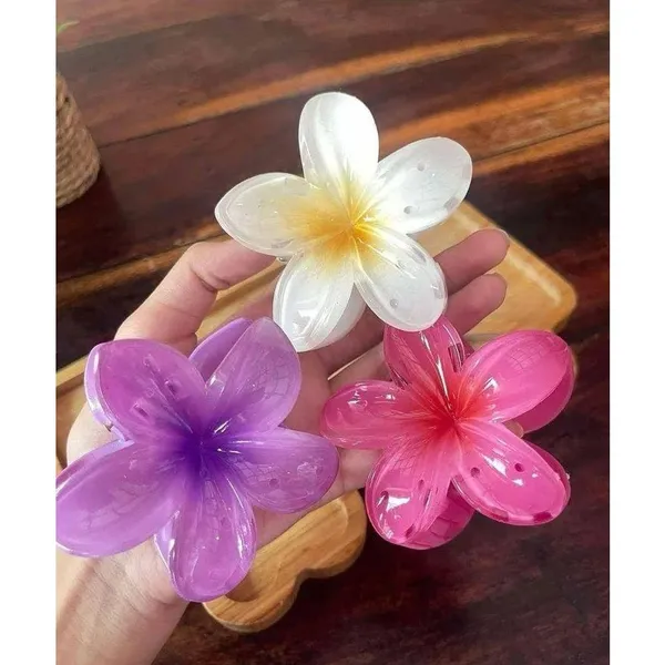 Pack_Of_3_-_Multicolor_Crafts_Flower_Shape_Claw_Clip