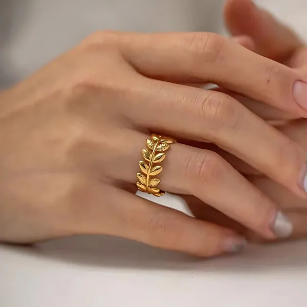 Gold_The_Round_Of_Leaves_Anti-Tarnish_Stainless_Steel_Adjustable_Ring