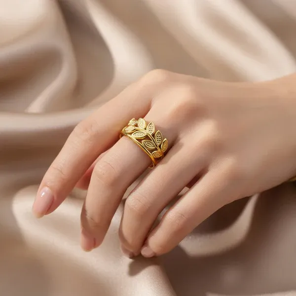 Anti_Tarnish_Stainless_Steel_Golden_Leaf_Loop_Ring
