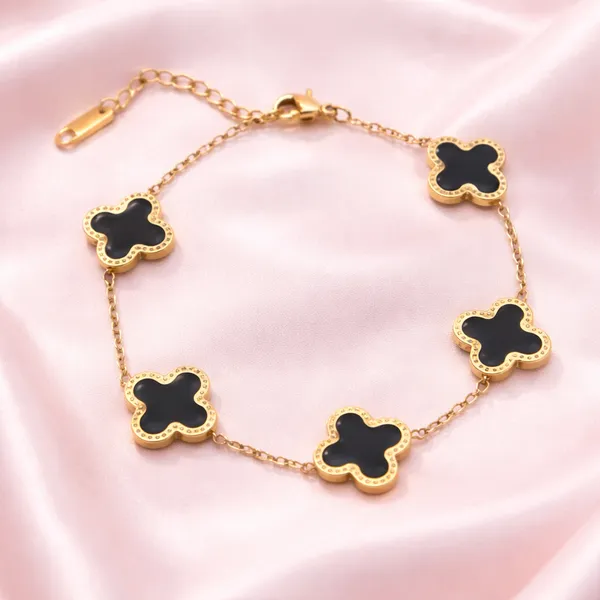 Black_Clover_Anti-Tarnish_Bracelet