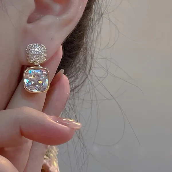 Gold_Geometric_Crystal_Drop_Earrings_–_Korean_Luxury