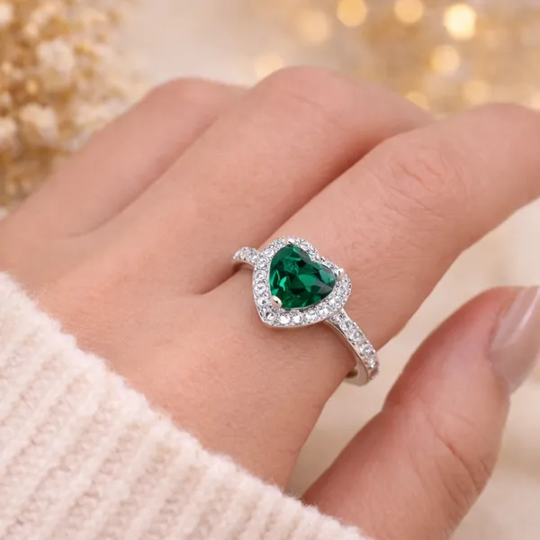 Green_Emerald_Heart_Waterproof_Silver_Ring