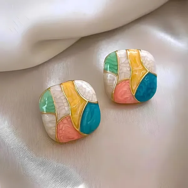Pack_of_4_-_Elegant_Studs_for_Women_|_Minimal_&_Aesthetic_|_Anti_Tarnish