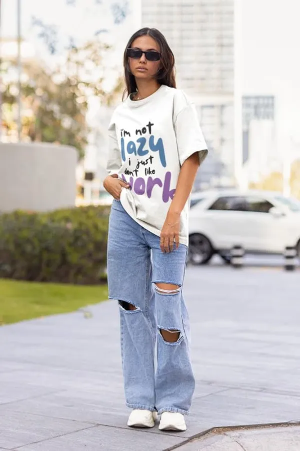 White_Cotton_Top_With_Digital_Prints_Sophisticated_Design_Stylish_Comfort_Oversize_T-Shirt_For_Women