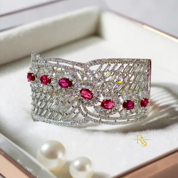 18K_White_Rhodium_Diamond_Openable_Bracelet