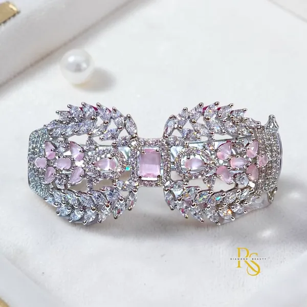 18K_White_Rhodium_Diamond_Openable_Bracelet
