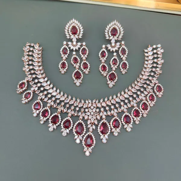 Diana_Premium_Shimmer_Necklace_For_Women