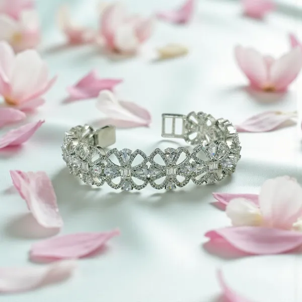 18k_White_Rhodium__Diamond_Openable_Bracelet
