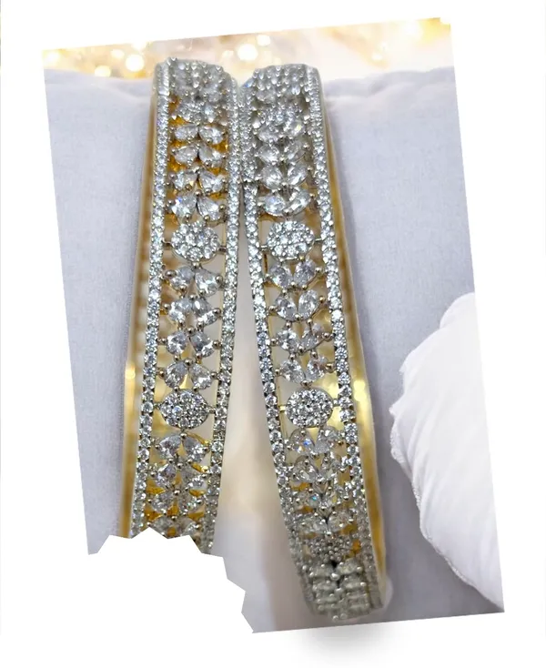 Royal_Stone_Studded_Bangles_–_Traditional_&_Festive_Wear