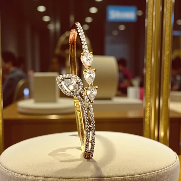 BRACELET_KADA_FOR_WOMEN