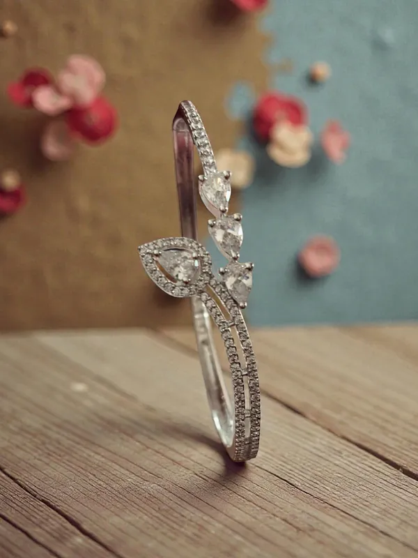 BRACELET_KADA_FOR_WOMEN