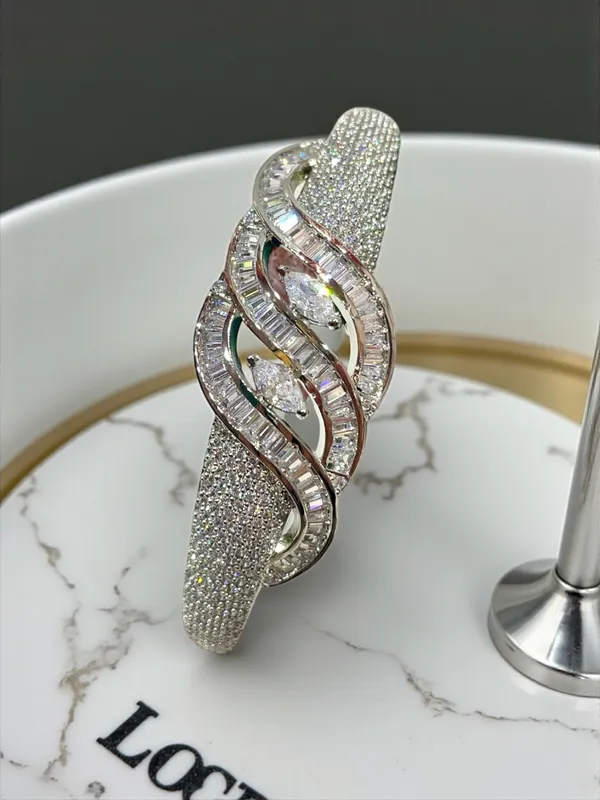 BRACELET_KADA_FOR_WOMEN