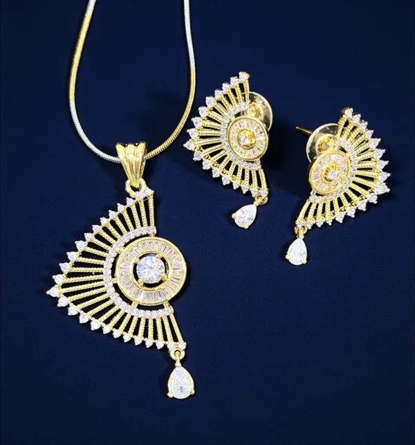 CHARMING_PENDANT_SET_FOR_WOMEN